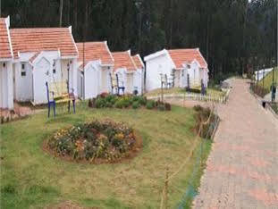 Deccan Plaza Hotel - Ooty Buitenkant foto