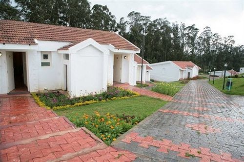 Deccan Plaza Hotel - Ooty Buitenkant foto